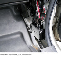Die Verkabelung in der Seitentüre eines Toyotas